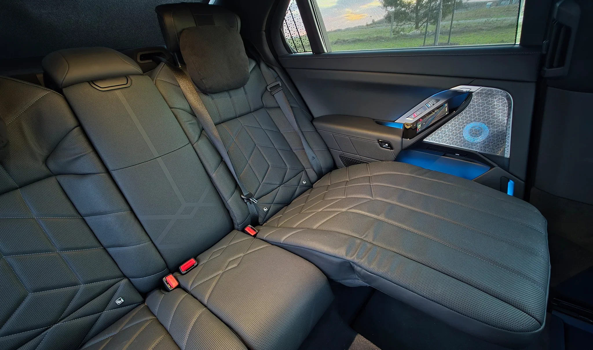 BMW i7 luxury chauffeur vehicle in Melbourne