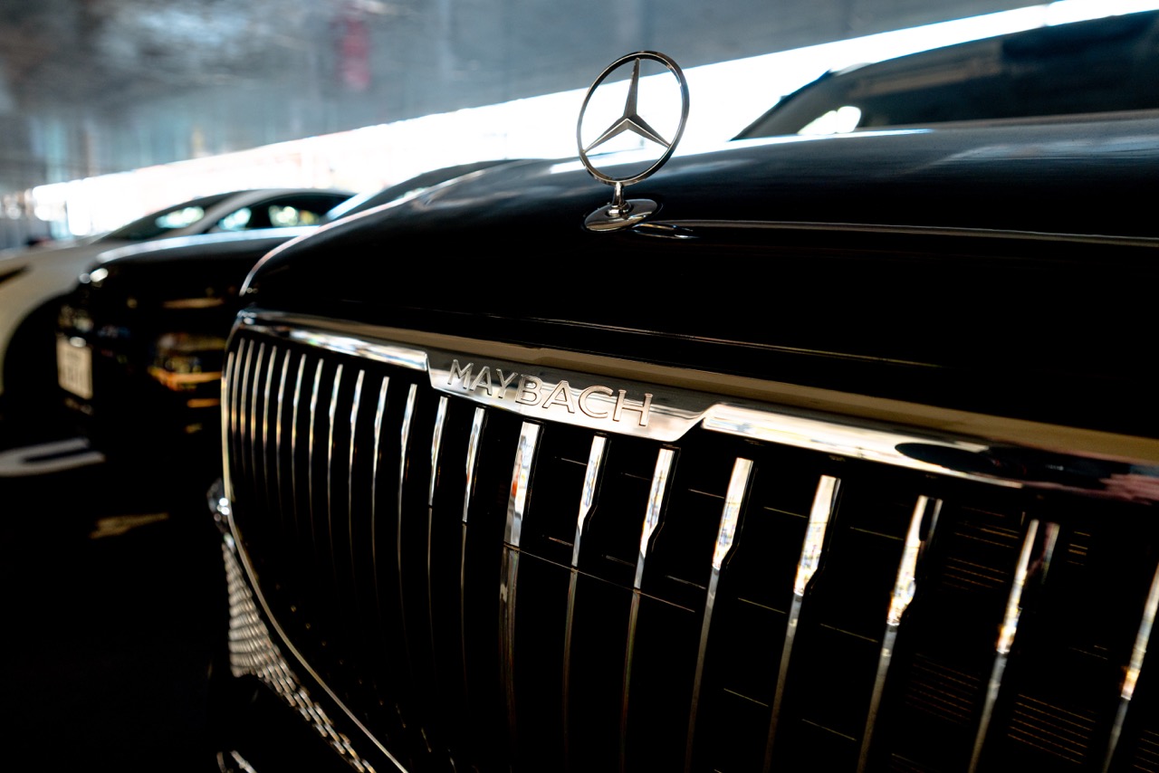 Black Maybach grille for corporate chauffeur travel in Melbourne